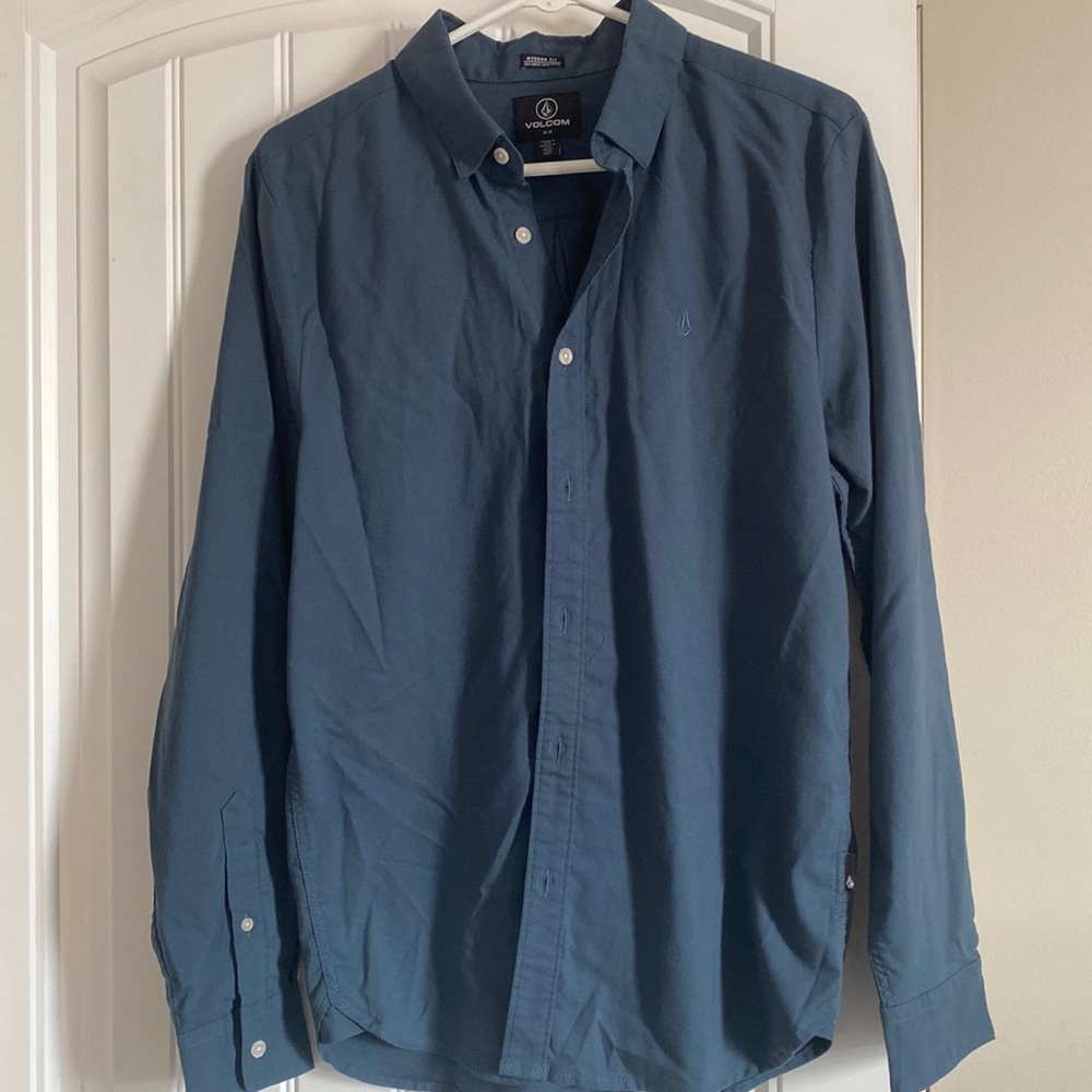 Volcom mens md button down